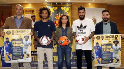 黄色三级高清